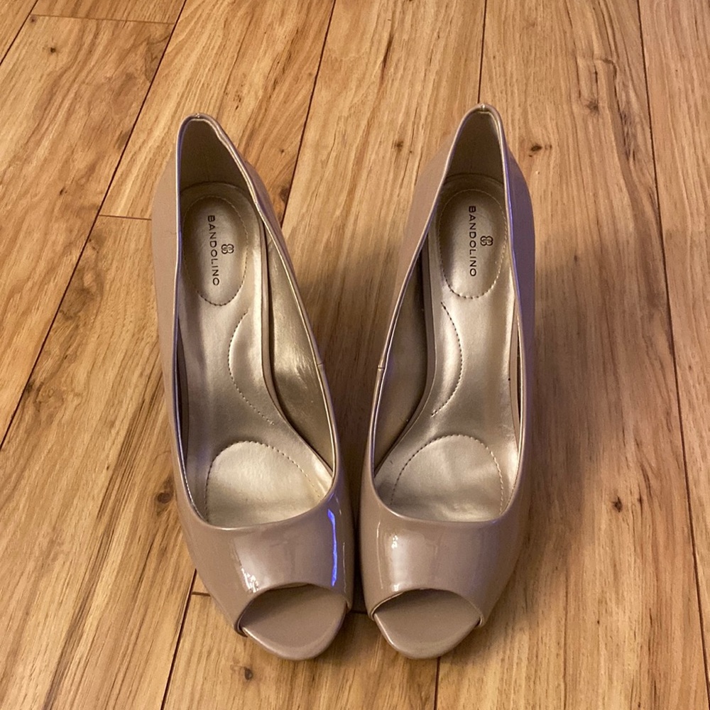 Lightly Worn Bandolino Paten Leather, Peep Toe Heels